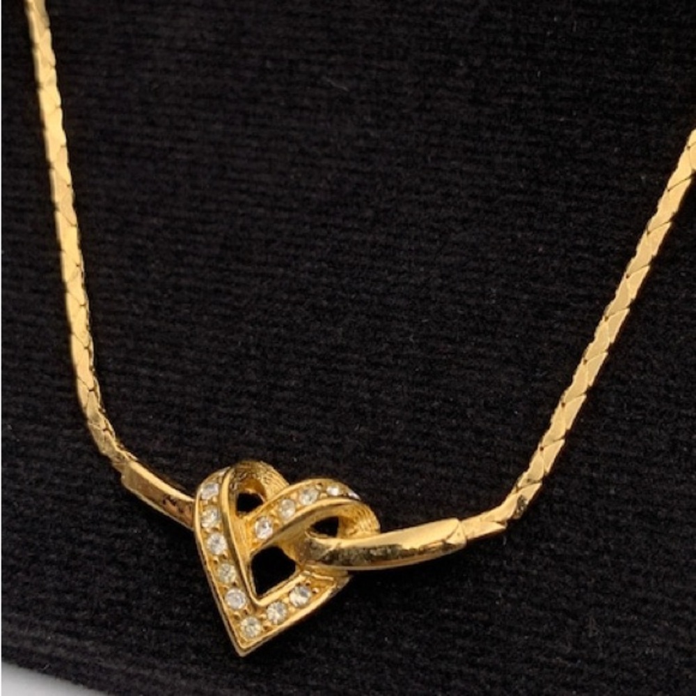 Dior x Swarovski 1980s 18k Yellow Gold Crystal Infinity Knotted Heart Necklace - Picture 3 of 11